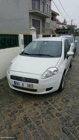 Fiat Grande Punto 1.3multijet Novembro/09 - à venda -