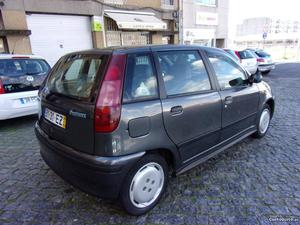 Fiat Punto 75 ELX Março/95 - à venda - Ligeiros