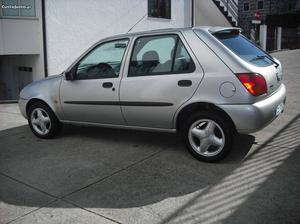 Ford Fiesta 5portas Agosto/88 - à venda - Ligeiros