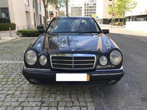 Mercedes-Benz E 250 D ELEGANCE Julho/95 - à venda -