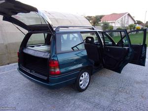 Opel Astra v Caravan Outubro/97 - à venda - Ligeiros