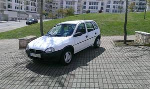 Opel Corsa 1.5 td motor izuso Março/95 - à venda -
