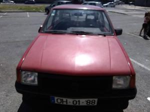 Opel Corsa Polo Maio/88 - à venda - Ligeiros Passageiros,