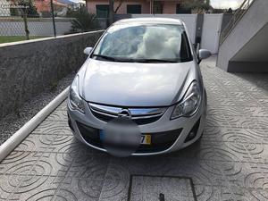 Opel Corsa cosmos GPS Novembro/12 - à venda - Ligeiros