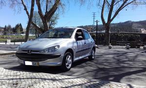 Peugeot  HDI XT 5l 5p Janeiro/02 - à venda -