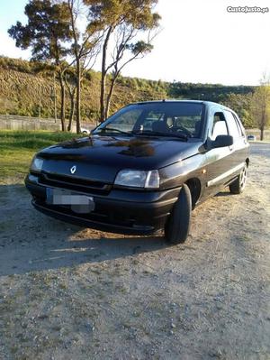 Renault Clio RT Agosto/94 - à venda - Ligeiros Passageiros,