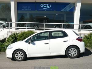 Toyota Auris 1.4 D-4D Active+AC+VSC 110g