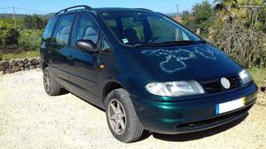 VW Sharan 1.9TDI110cv 7Lugares Junho/98 - à venda -