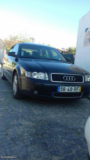 Audi A4 1.9 tdi Fevereiro/01 - à venda - Ligeiros