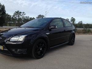 Ford Focus ST225 Abril/06 - à venda - Ligeiros Passageiros,