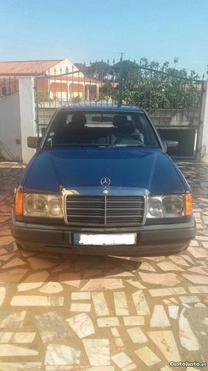 Mercedes-Benz 200D Setembro/87 - à venda - Ligeiros
