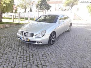 Mercedes-Benz CLS 320 Aceito retoma Maio/06 - à venda -