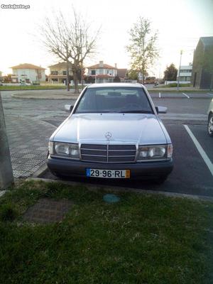 Mercedes-Benz  D 5velocidades Maio/92 - à venda -