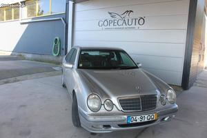 Mercedes-Benz E 220 Elegance CDI Novembro/00 - à venda -