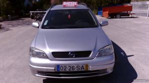 Opel Astra Caravan sport 2l dti Maio/99 - à venda -