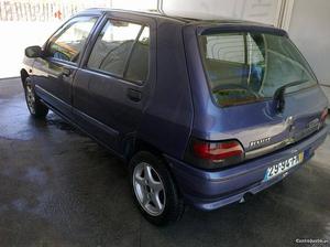 Renault Clio 1.2i ENERGY Outubro/95 - à venda - Ligeiros
