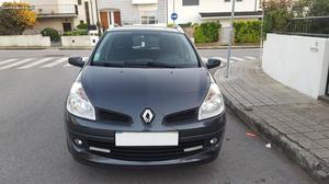 Renault Clio v Junho/08 - à venda - Ligeiros