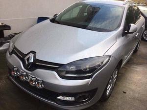 Renault Mégane Setembro/14 - à venda - Ligeiros
