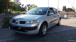 Renault Mégane v Janeiro/03 - à venda - Ligeiros