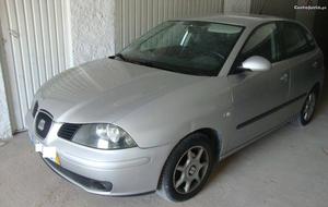 Seat Ibiza 1.2, AC Outubro/02 - à venda - Ligeiros