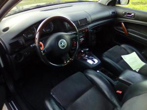 VW Passat TDI 130cv Fevereiro/02 - à venda - Ligeiros