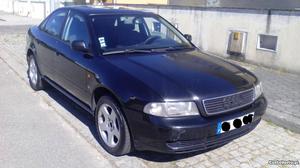 Audi A4 1.9 tdi 90 cv Setembro/95 - à venda - Ligeiros
