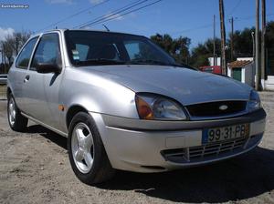 Ford Fiesta 1.8 D fecho central Fevereiro/00 - à venda -