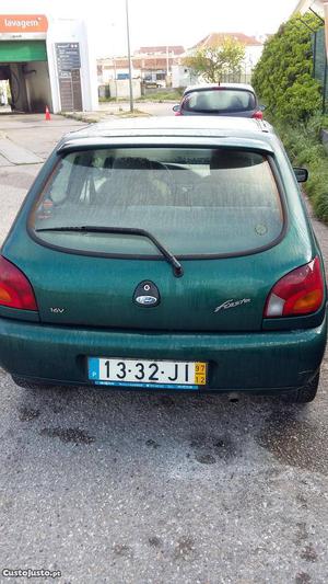 Ford Fiesta  válvulas Dezembro/97 - à venda -