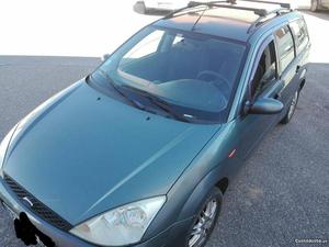 Ford Focus 1.4SW Maio/03 - à venda - Ligeiros Passageiros,