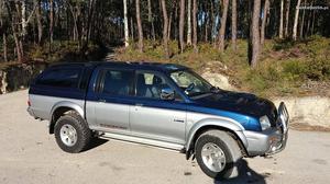 Mitsubishi Lx4 strakar Agosto/02 - à venda - Pick-up/