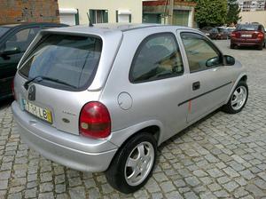 Opel Corsa 1.0i 12v,economico Abril/98 - à venda - Ligeiros