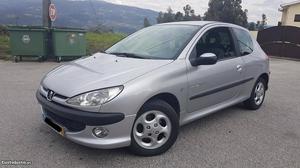 Peugeot  quikskms Dezembro/01 - à venda -