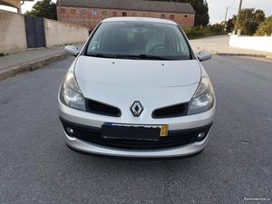 Renault Clio 1.2 I Julho/07 - à venda - Ligeiros