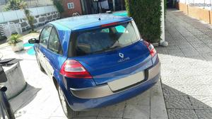 Renault Mégane v Setembro/06 - à venda - Ligeiros