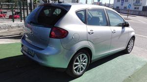 Seat Altea 1.6 TDI 105 GPS Fevereiro/12 - à venda -