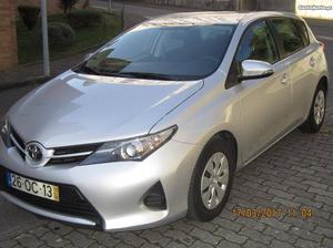 Toyota Auris Mod novo C/Crédito Janeiro/14 - à venda -