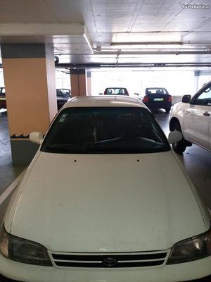 Toyota Carina Carina Agosto/94 - à venda - Ligeiros