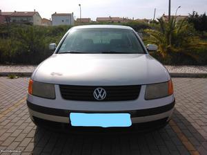 VW Passat B3 Abril/97 - à venda - Ligeiros Passageiros,