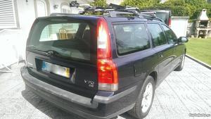 Volvo V70 D5 CV163 Outubro/03 - à venda - Ligeiros