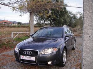 Audi A4 Avant 2.0 TDi GPS/TV Abril/05 - à venda - Ligeiros