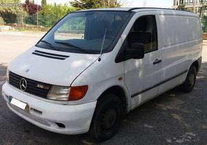 Mercedes-Benz Vito 108 CDI Abril/00 - à venda - Comerciais