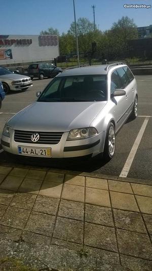 VW Passat cc, 130cv Janeiro/02 - à venda - Ligeiros