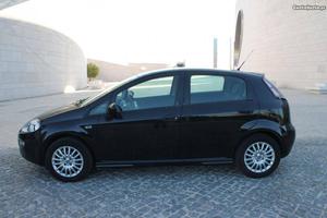 Fiat Punto 1.2 Easy Abril/14 - à venda - Ligeiros