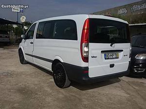 Mercedes-Benz Vito 112Cdi 9 Lug Janeiro/12 - à venda -