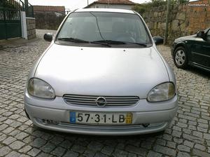Opel Corsa 1.0i 12v BARATINHO Abril/98 - à venda - Ligeiros