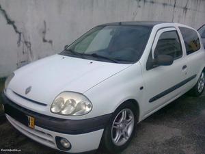 Renault Clio 15dci van 01 Abril/01 - à venda - Comerciais /