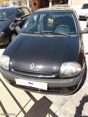 Renault Clio  DCI Abril/01 - à venda - Comerciais /