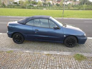 Renault Mégane Cabrio Maio/01 - à venda - Ligeiros