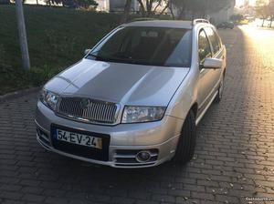 Skoda Fabia Sportline 1.2 GPL Dezembro/07 - à venda -