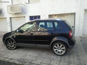 VW Polo 1.4TDi Setembro/04 - à venda - Ligeiros